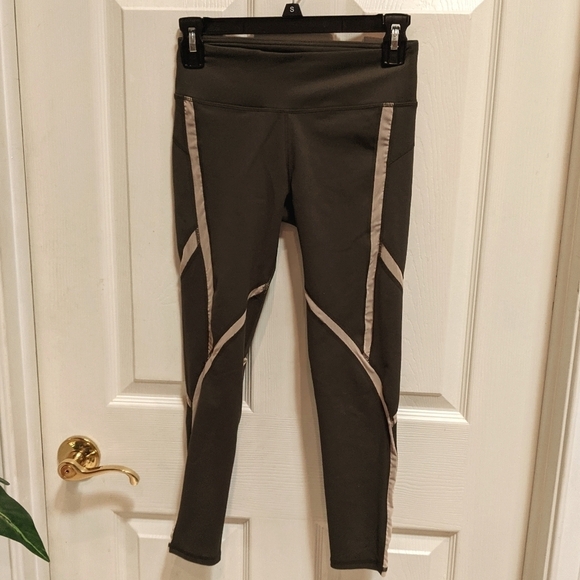 Fabletics Olive Green/Cream Athletic Leggings XXS - Picture 1 of 13